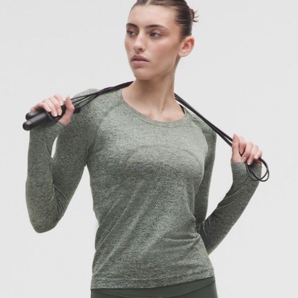 Lululemon Heathered Green Swiftly Tech Long Sleeve Shirt Size 6